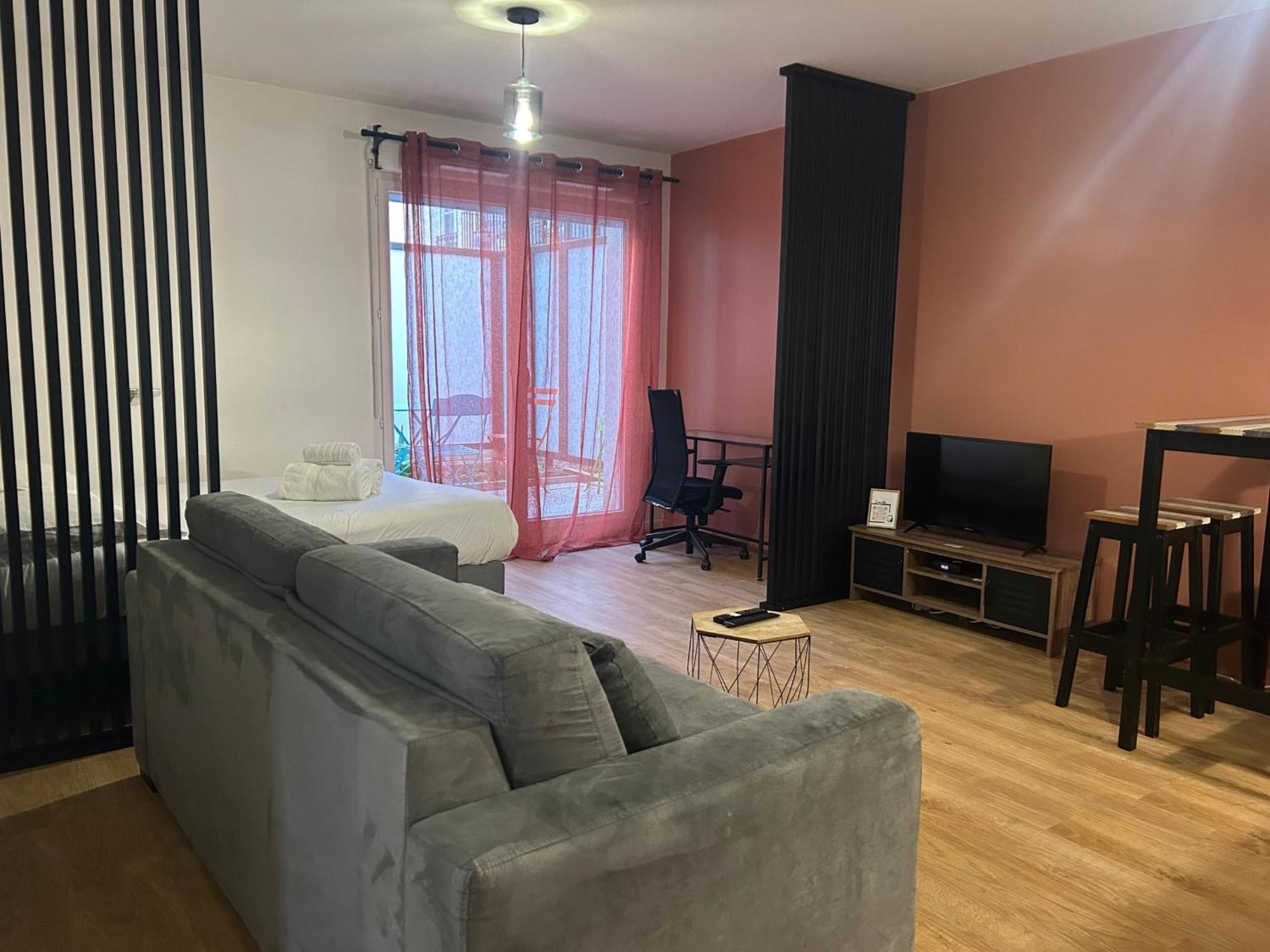 Studio Spacieux 4 Personnes Avec Terrasse Privee & Bureau - Gare A 4Min, Paris En 30Min Villiers-sur-Marne Ngoại thất bức ảnh